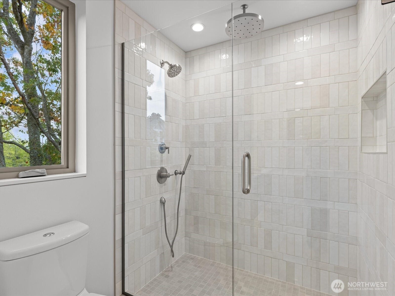 309 NW 52nd Street, Seattle, WA 98107 309 NW 52nd Street, Seattle, WA 98107