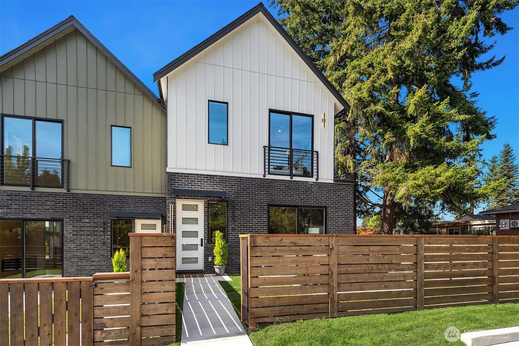 18607 B 104th Avenue NE, Bothell, WA 98011 18607 B 104th Avenue NE, Bothell, WA 98011