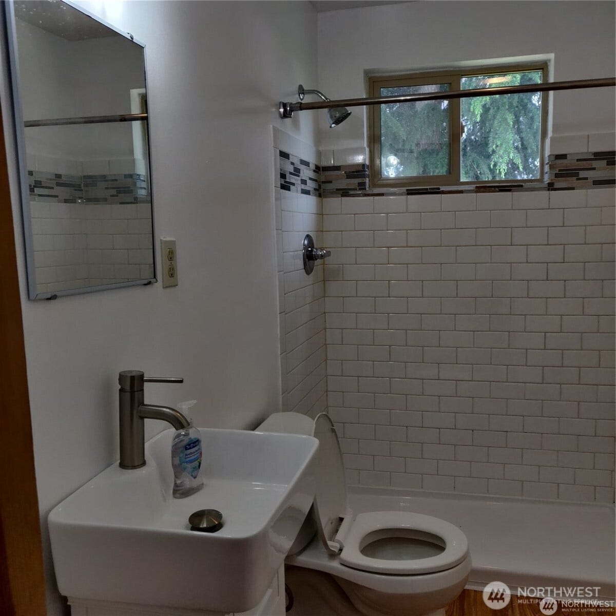6127 S 126th Place, Seattle, WA 98178