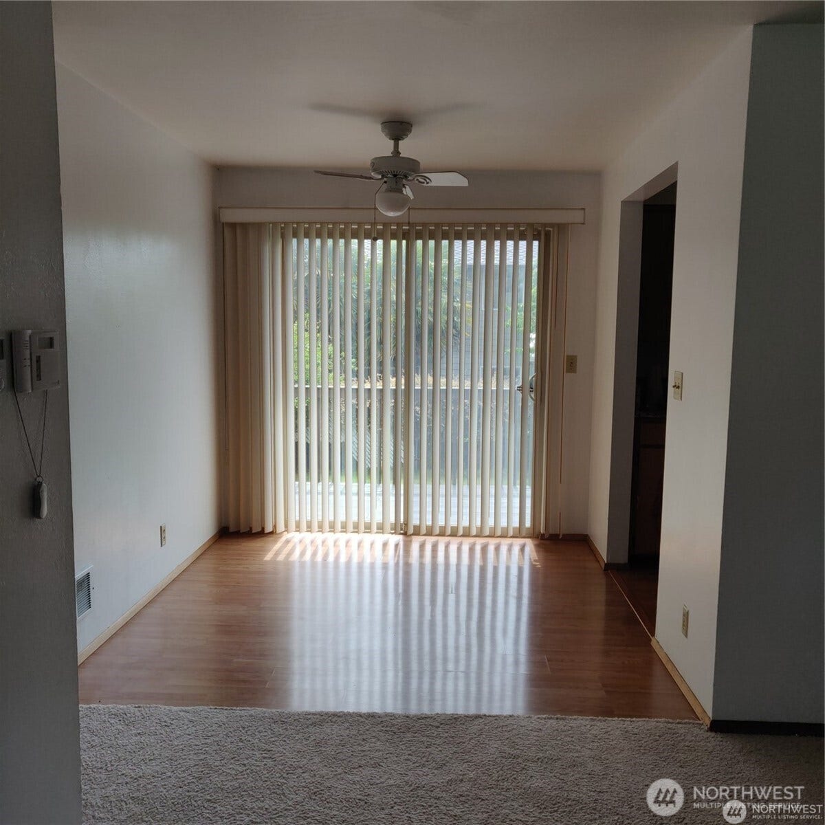 6127 S 126th Place, Seattle, WA 98178