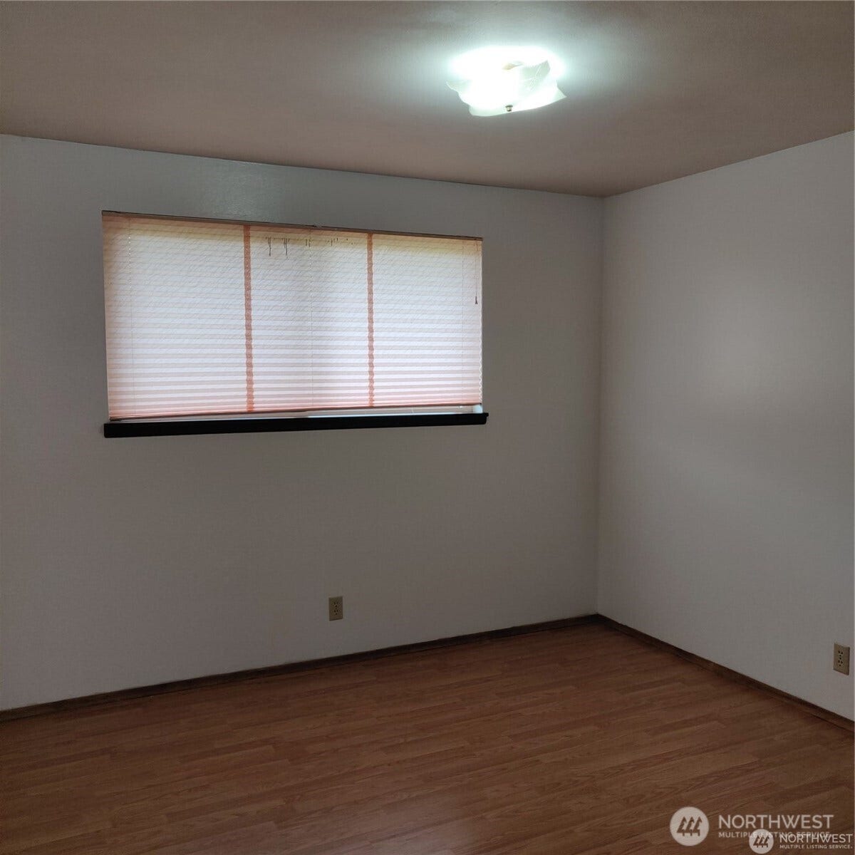 6127 S 126th Place, Seattle, WA 98178