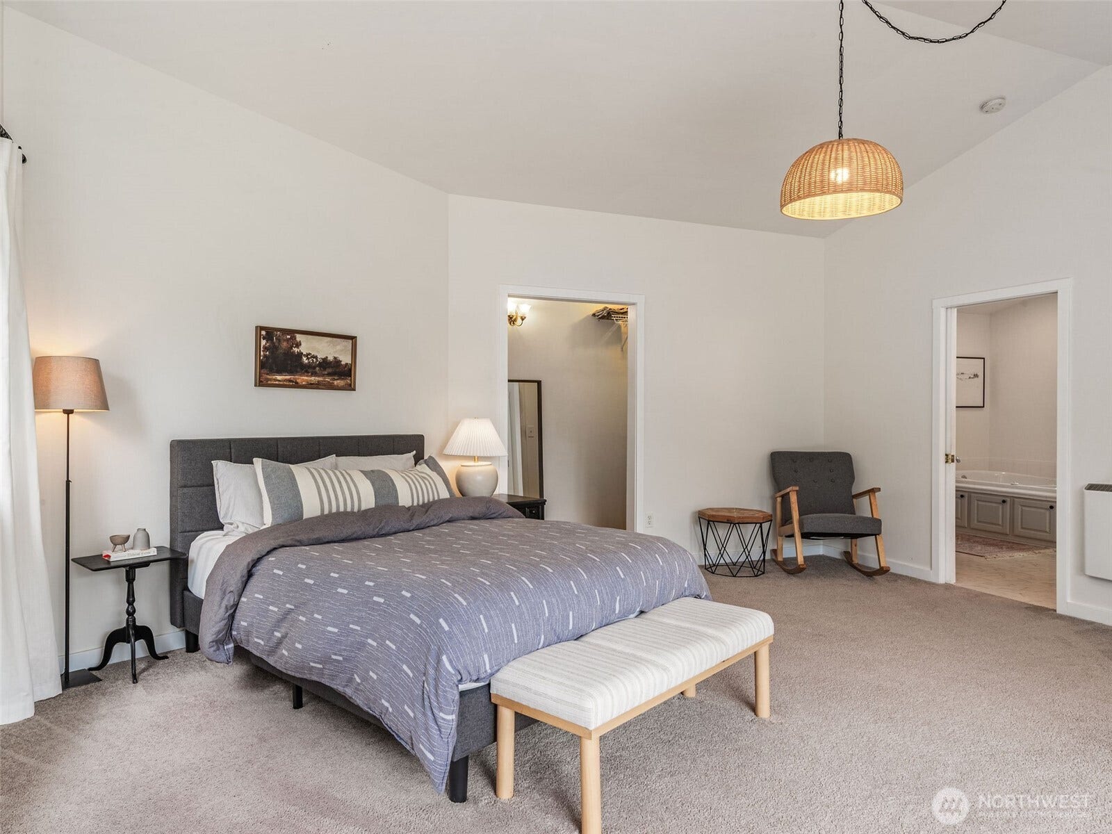 Spacious bedroom