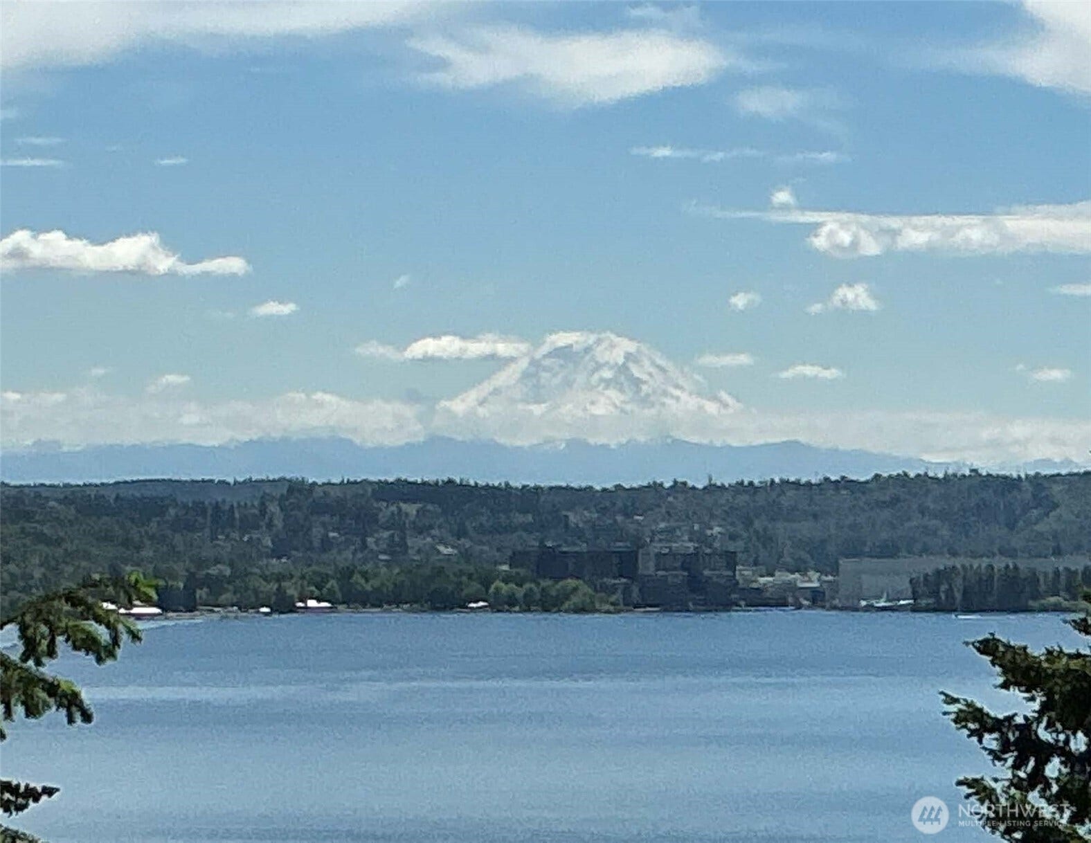 8239 E Mercer Way, Mercer Island, WA 98040