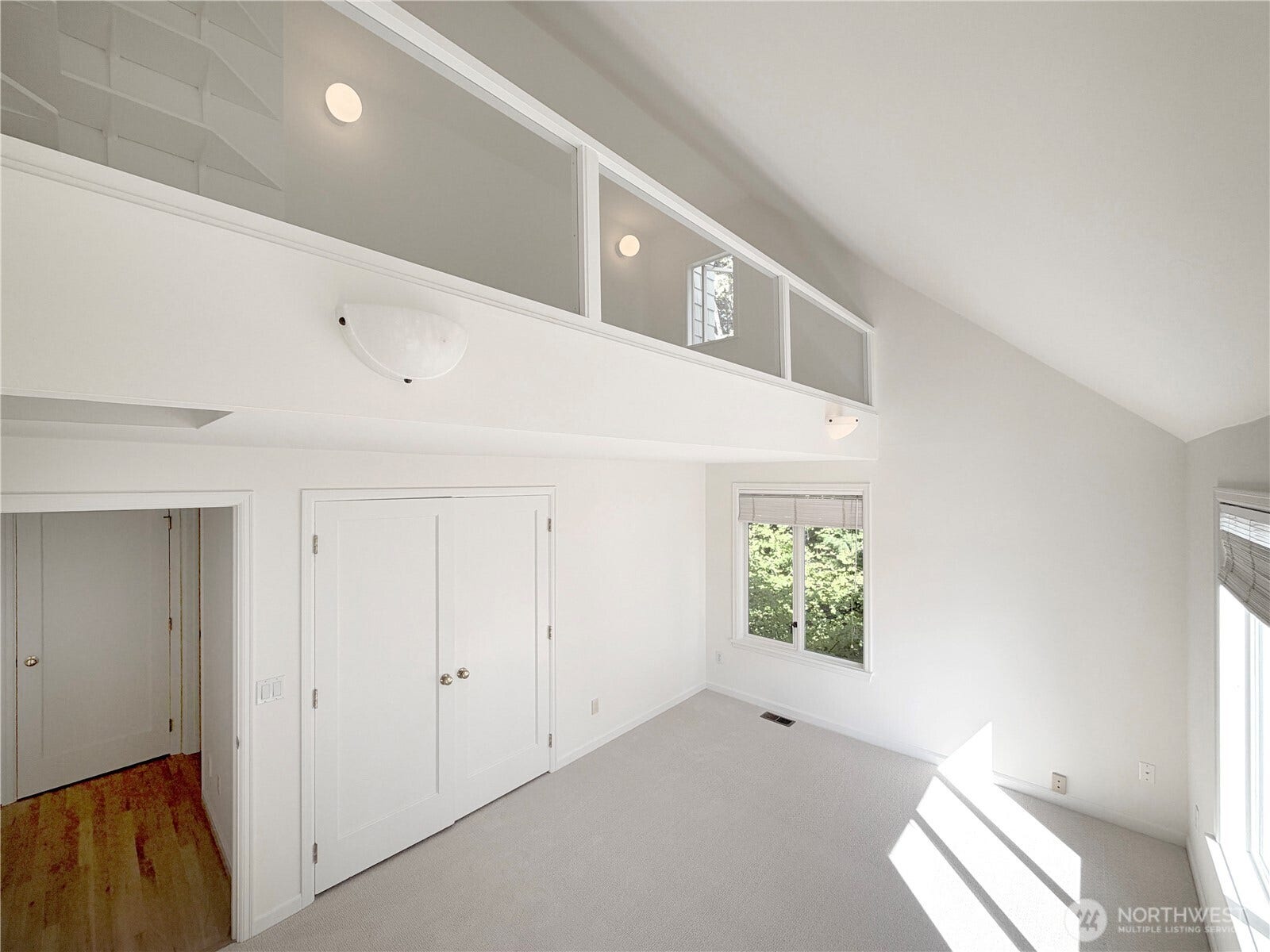 8239 E Mercer Way, Mercer Island, WA 98040