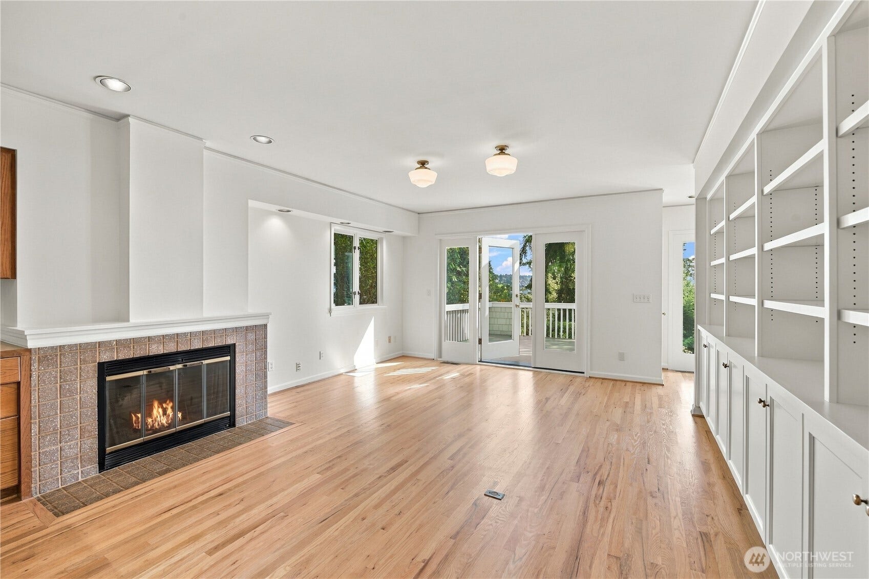 8239 E Mercer Way, Mercer Island, WA 98040