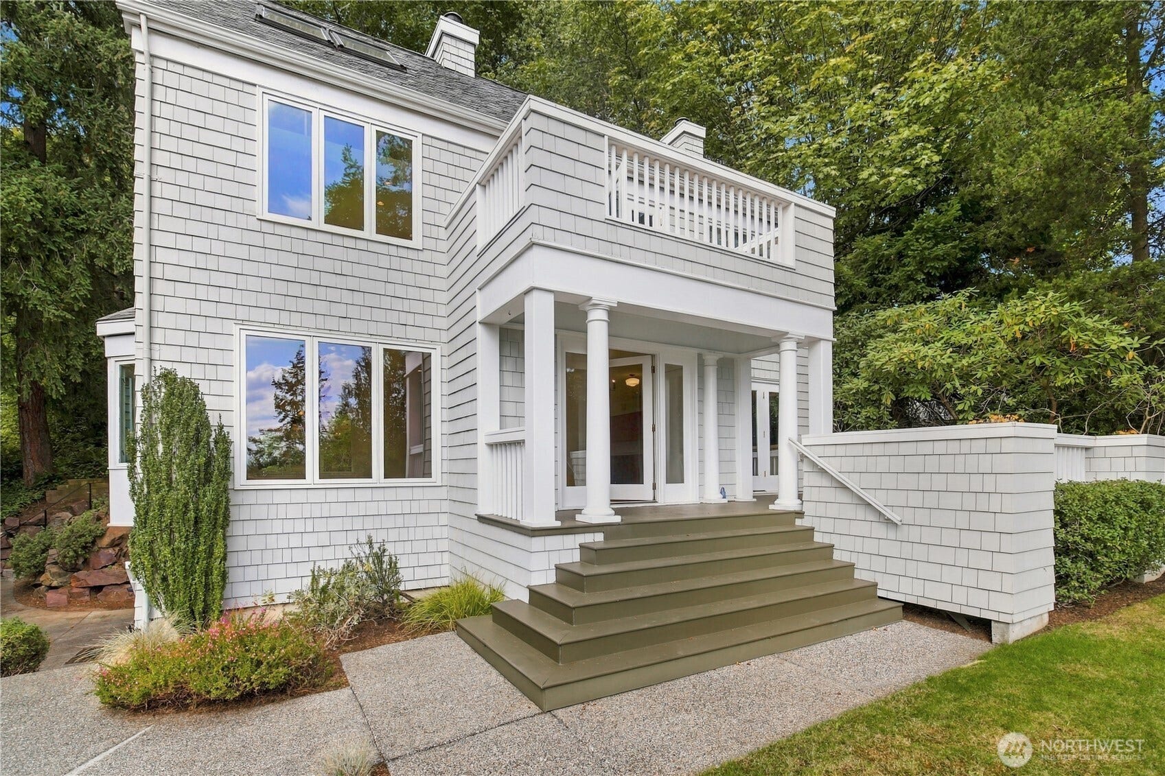 8239 E Mercer Way, Mercer Island, WA 98040