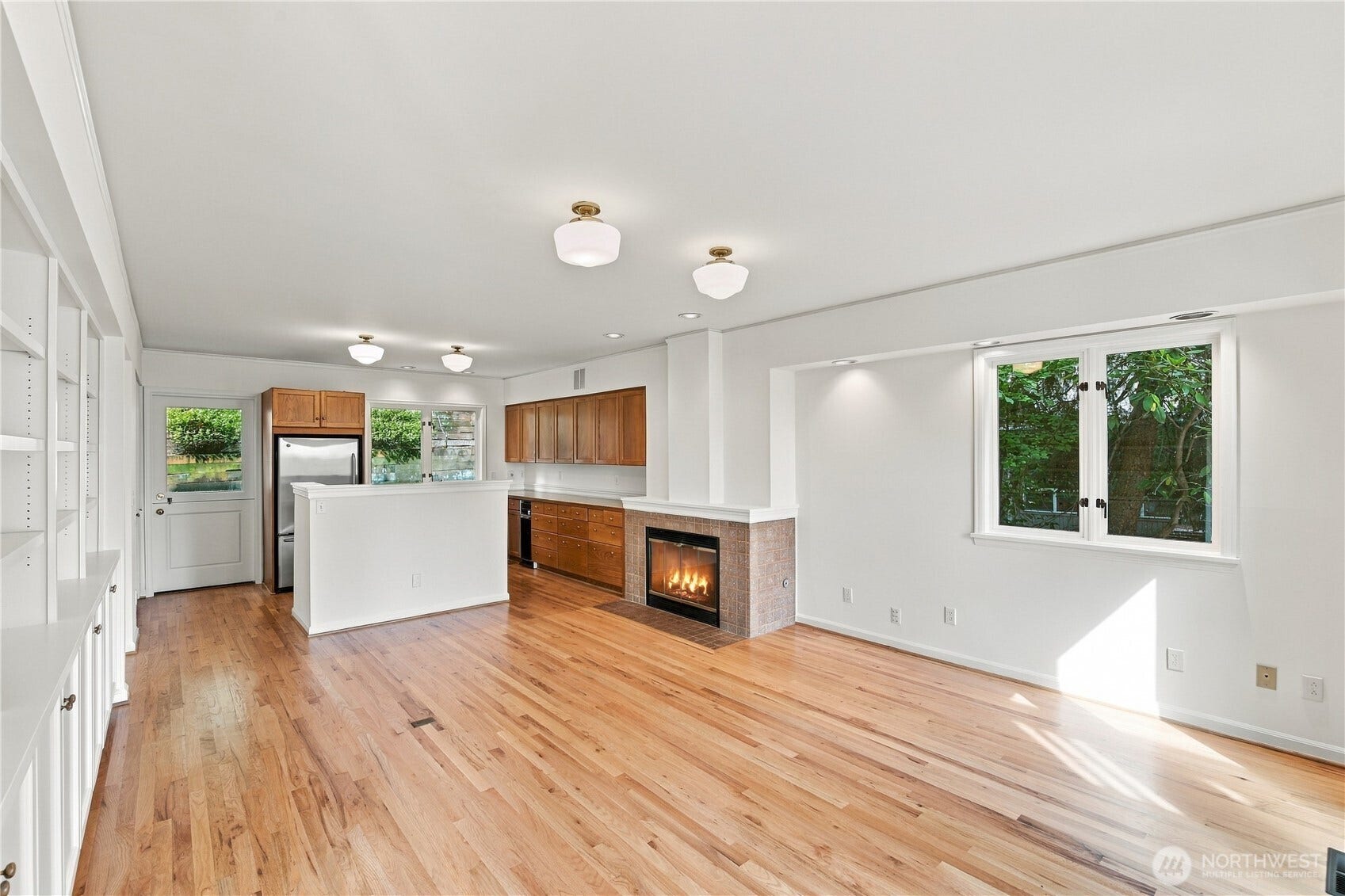 8239 E Mercer Way, Mercer Island, WA 98040