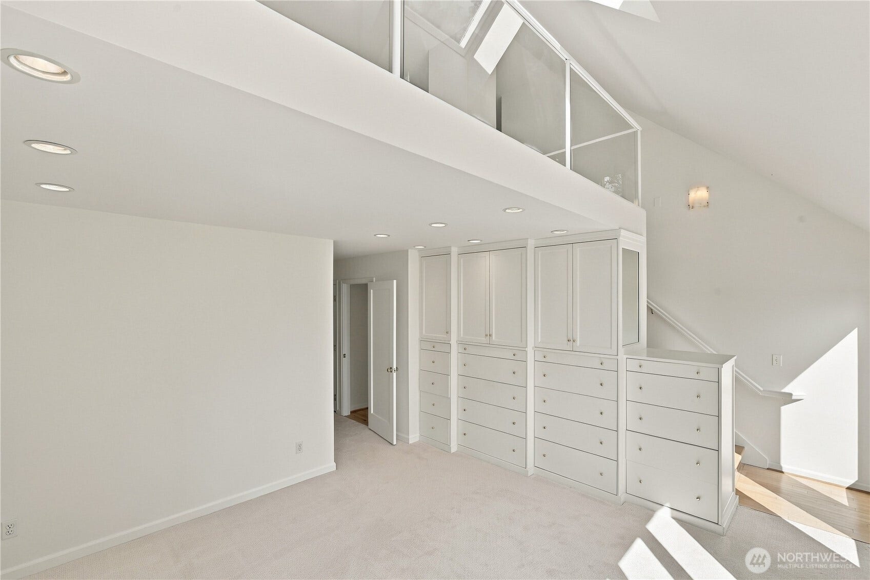8239 E Mercer Way, Mercer Island, WA 98040