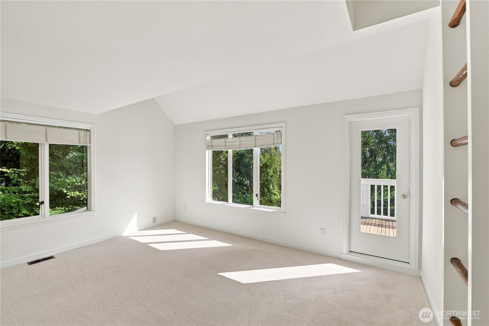 8239 E Mercer Way, Mercer Island, WA 98040