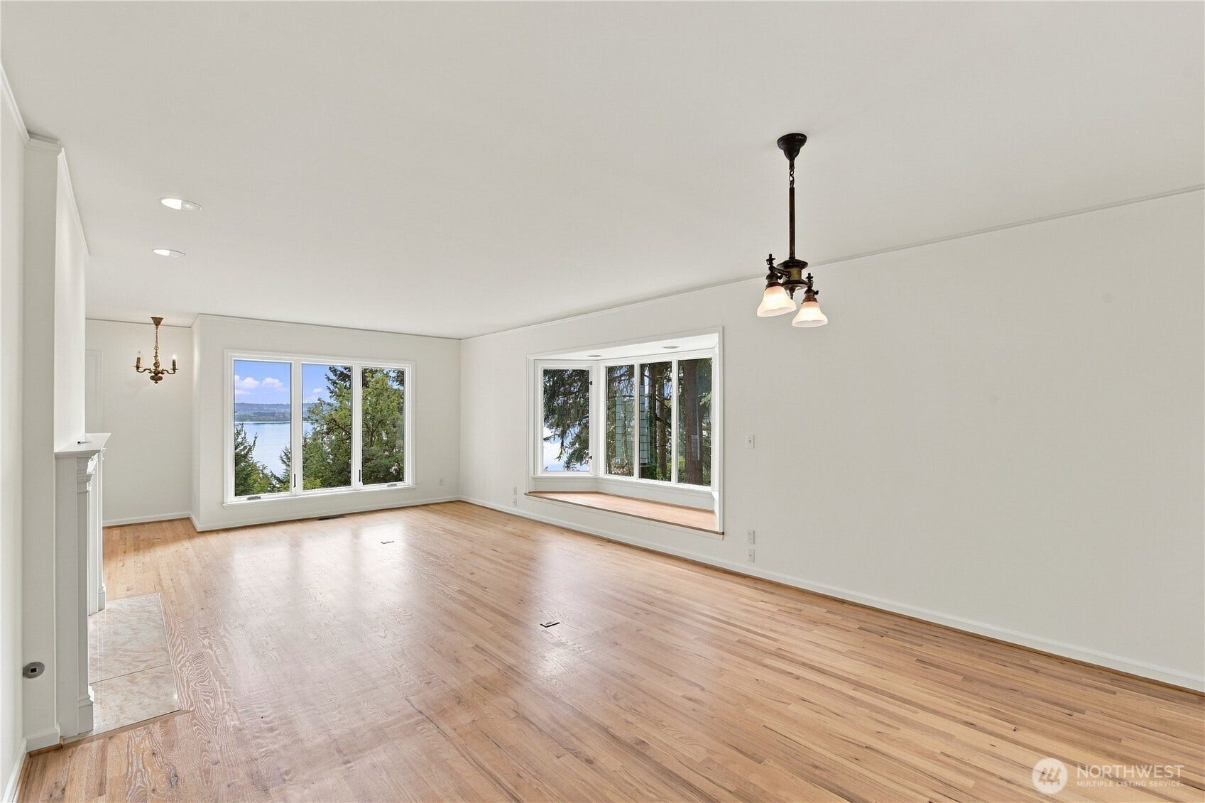 8239 E Mercer Way, Mercer Island, WA 98040