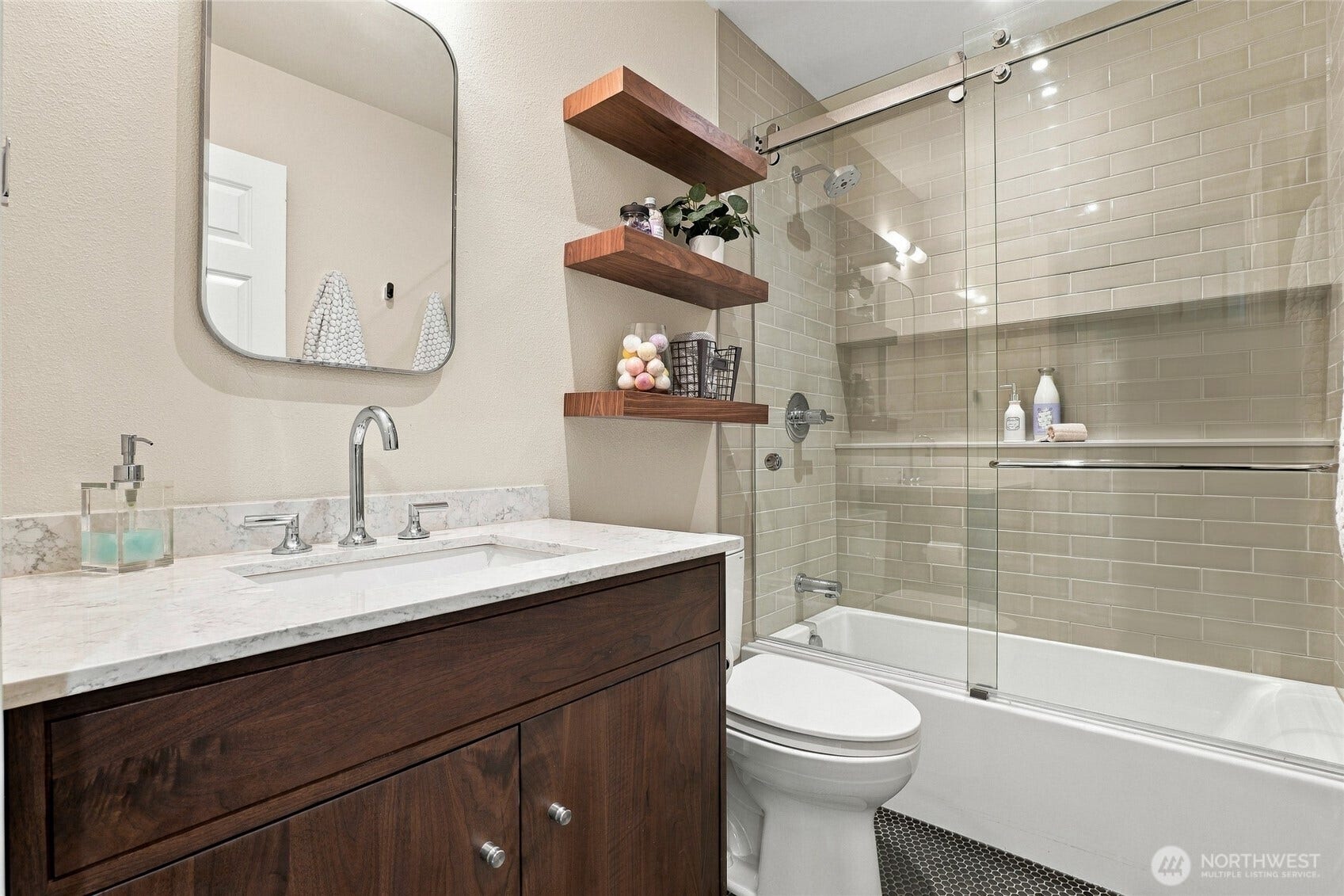 9234 159th Place NE, #102, Redmond, WA 98052