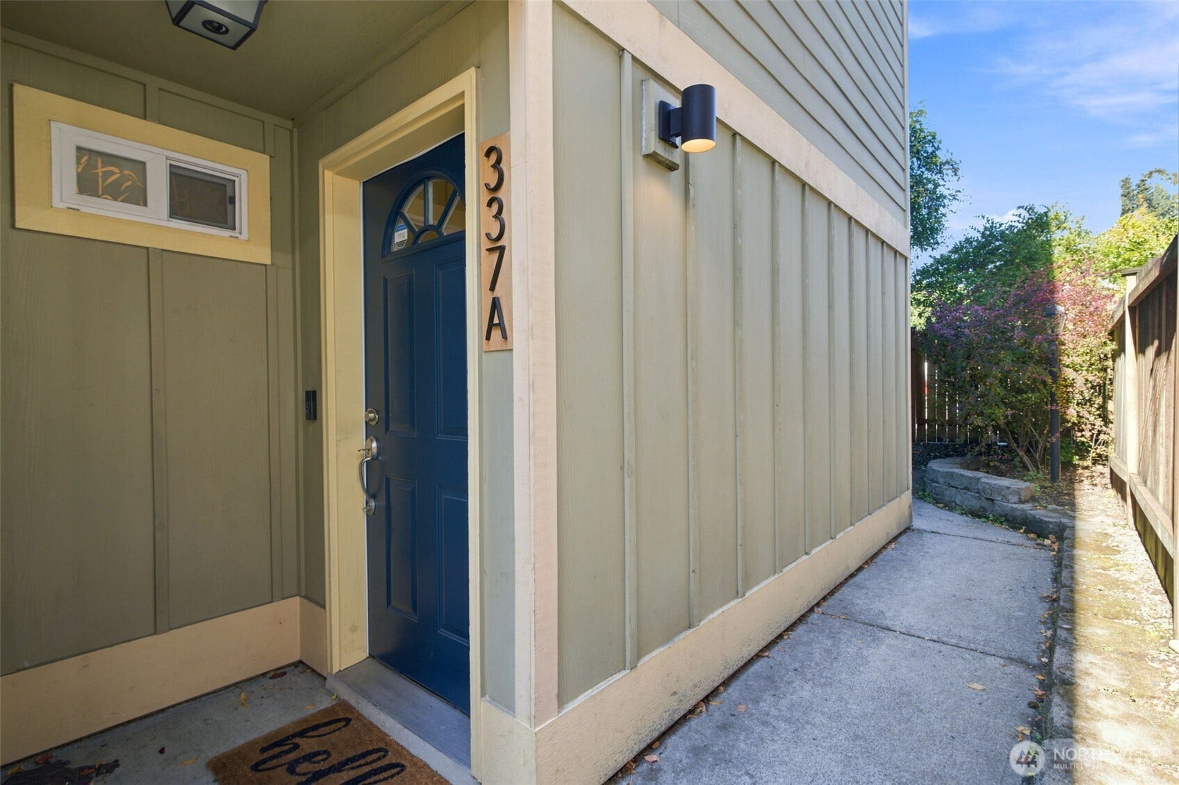 337 N 105th Street, #A, Seattle, WA 98133 337 N 105th Street, #A, Seattle, WA 98133