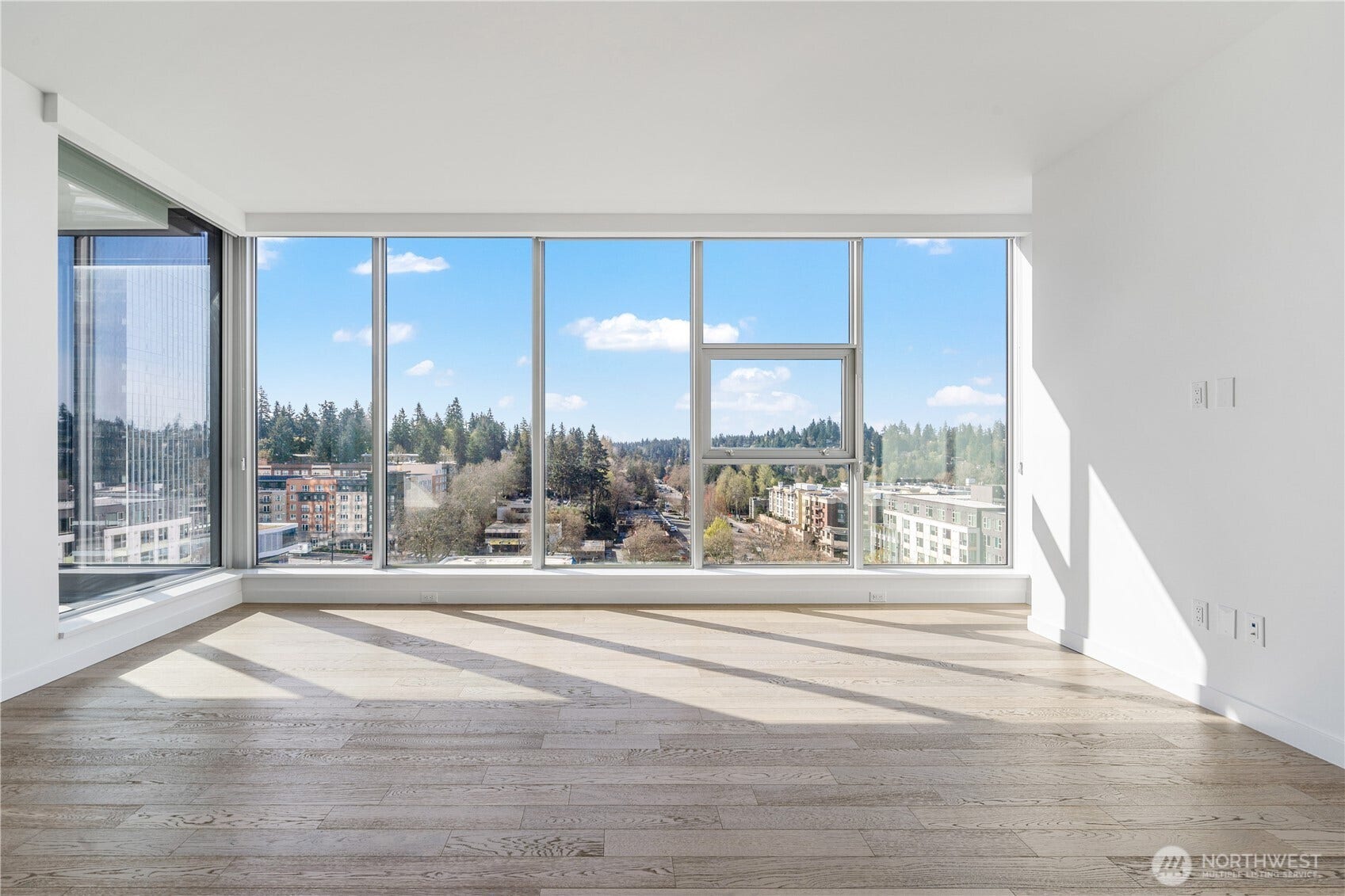 188 bellevue Way NE, #805, Bellevue, WA 98004 .