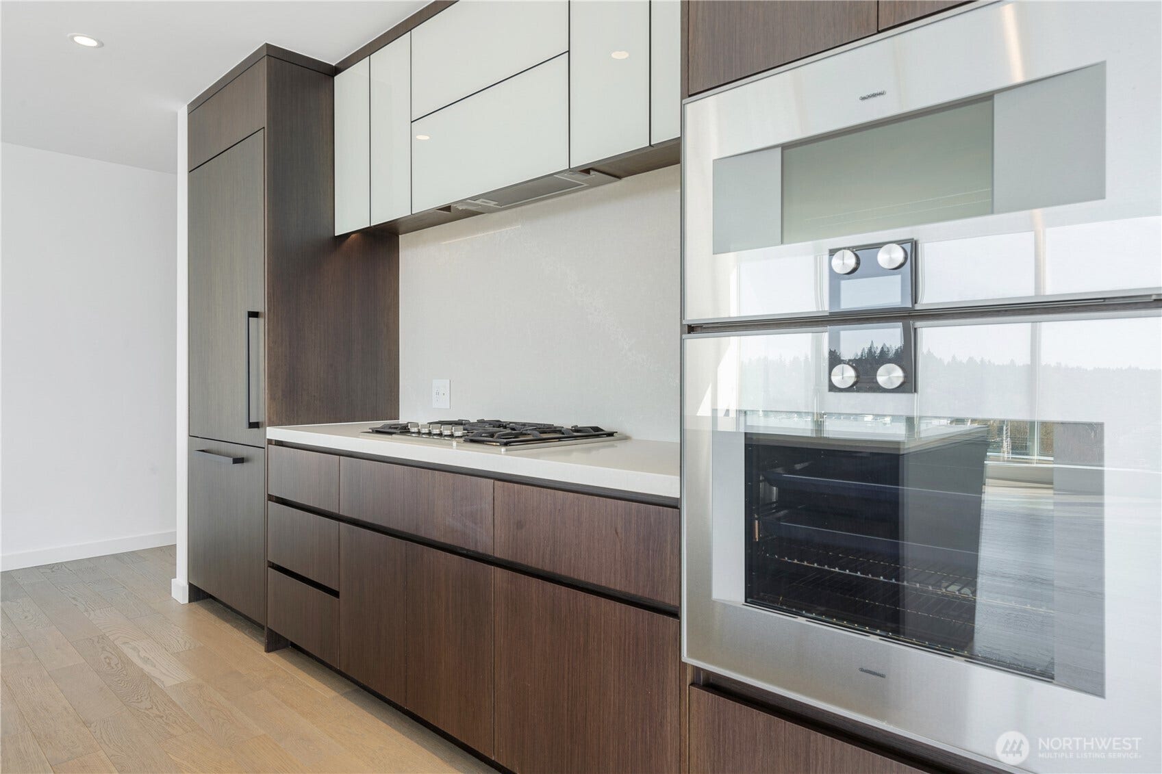 188 bellevue Way NE, #805, Bellevue, WA 98004 .