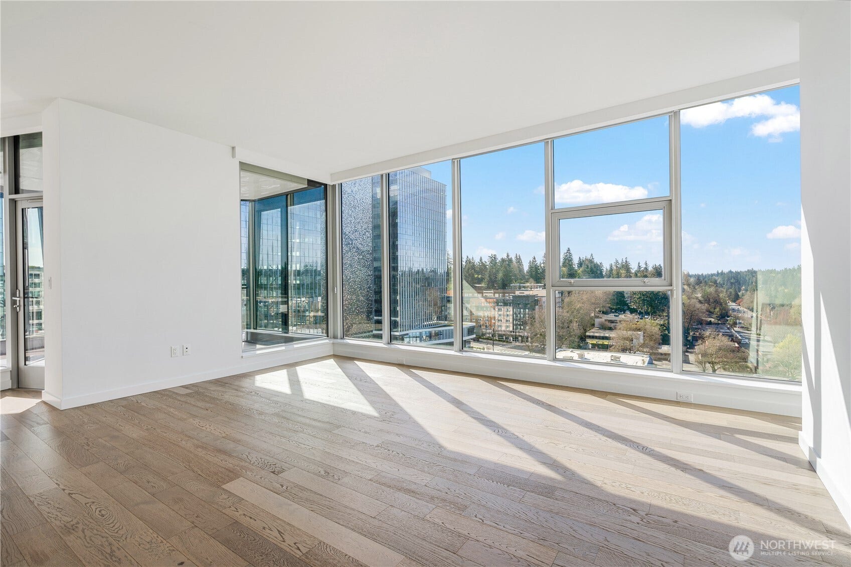 188 bellevue Way NE, #805, Bellevue, WA 98004 .