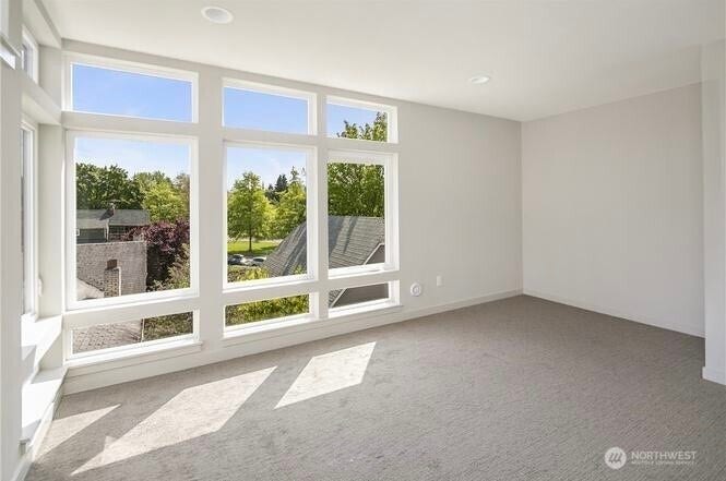 6211 9th Avenue NE, #A, Seattle, WA 98115 6211 9th Avenue NE, #A, Seattle, WA 98115