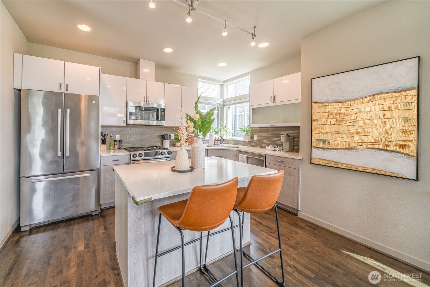 6211 9th Avenue NE, #A, Seattle, WA 98115 6211 9th Avenue NE, #A, Seattle, WA 98115