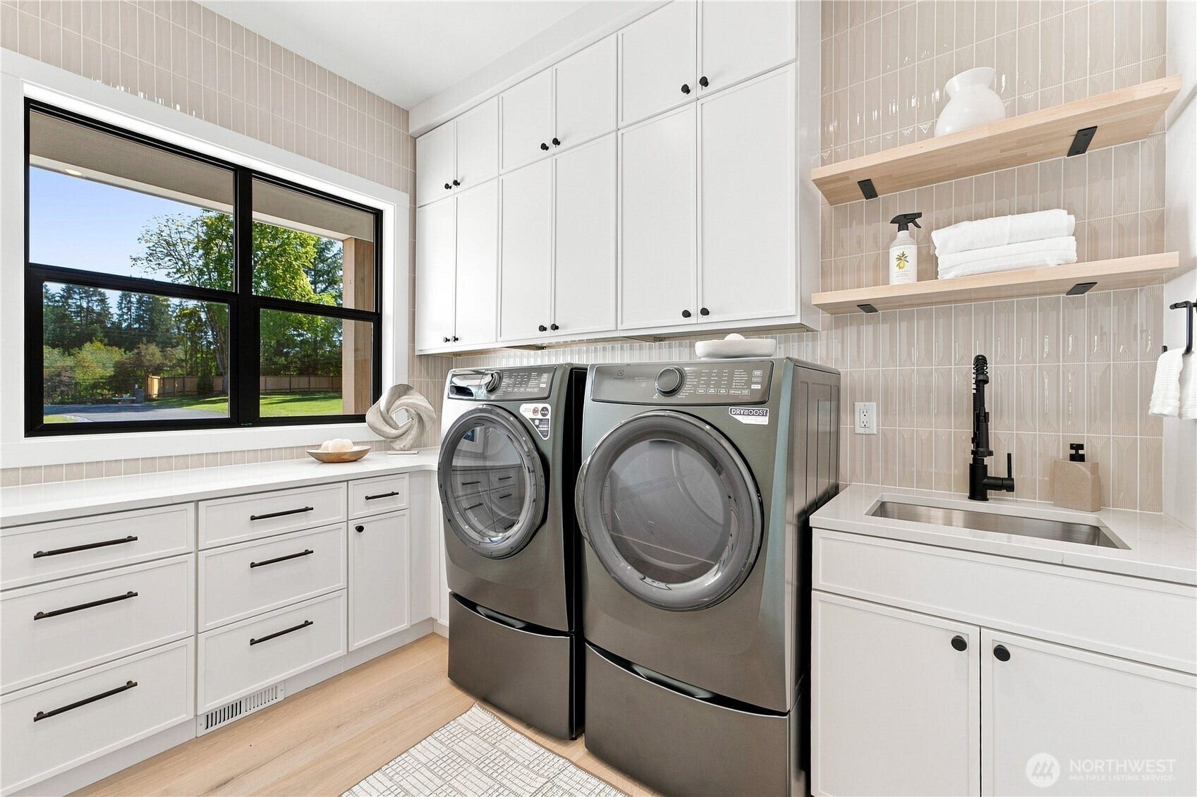 17218 & 17220 NE Woodinville Duvall Road, Woodinville, WA 98072 17218 & 17220 NE Woodinville Duvall Road, Woodinville, WA 98072