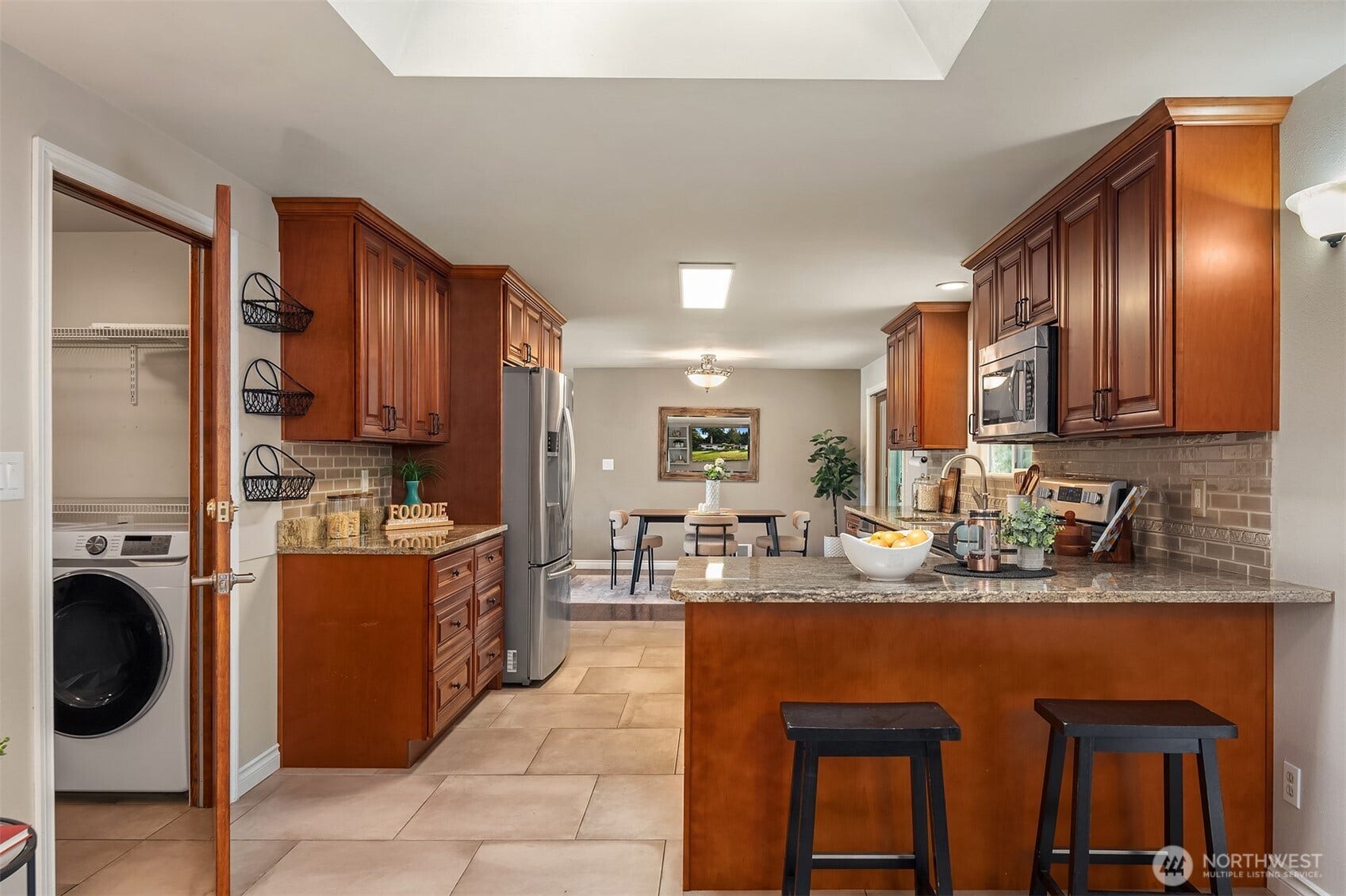 12824 141st Place SE, Snohomish, WA 98290 Easy access to laundry room.