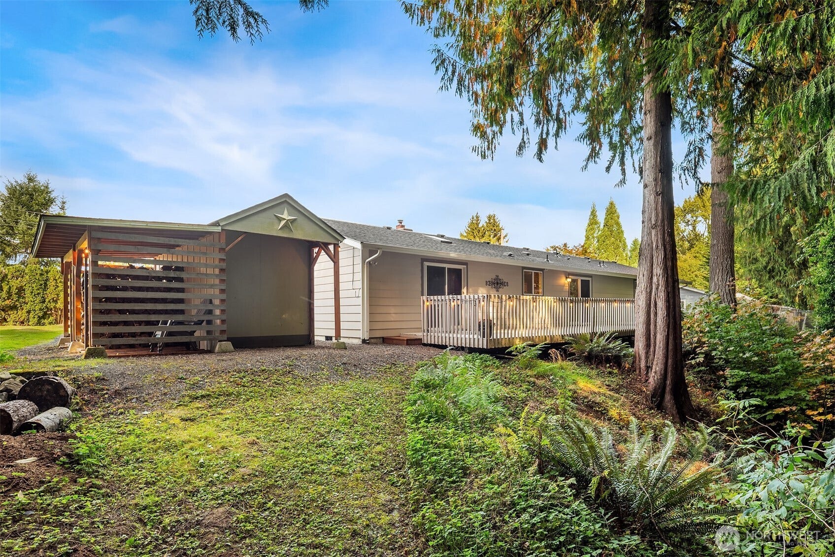 12824 141st Place SE, Snohomish, WA 98290 Just steps to your own private forest.