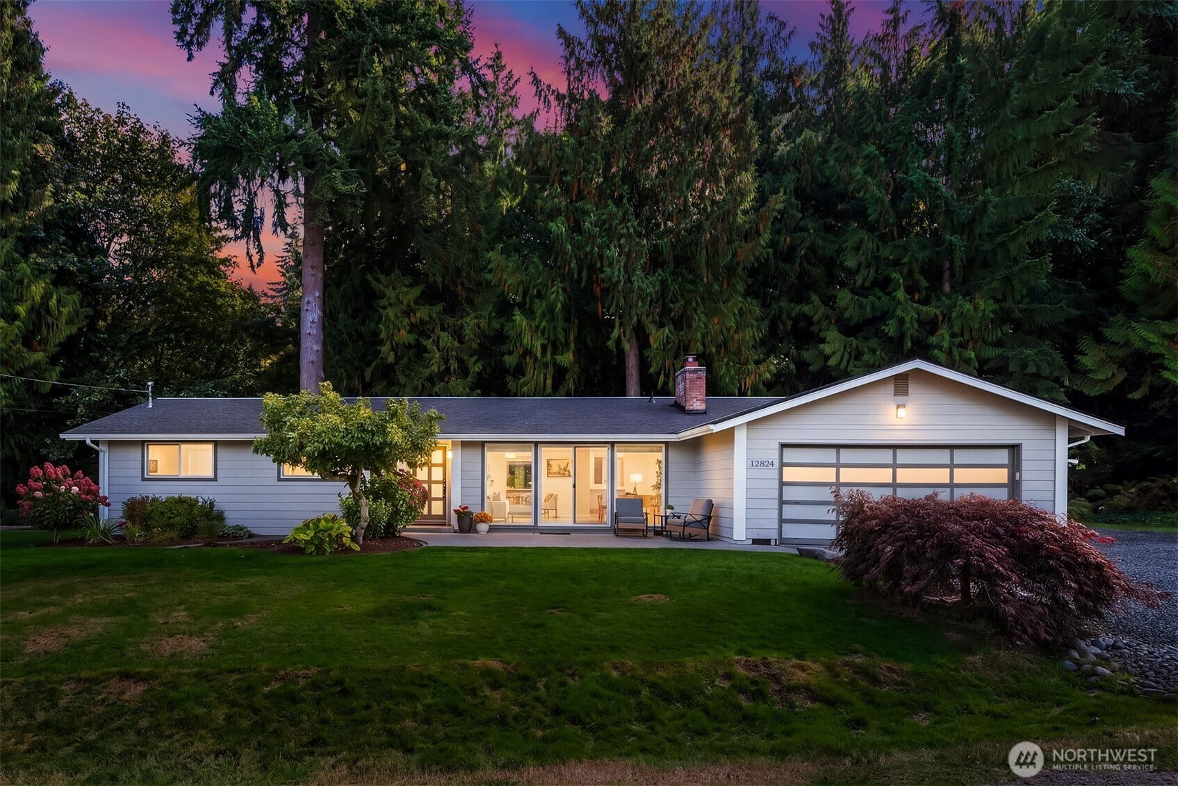 12824 141st Place SE, Snohomish, WA 98290 Beautifully maintained rambler surrounded by tranquility.