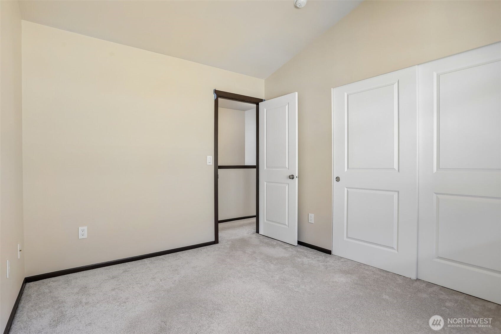 19627 1st Avenue SE, Bothell, WA 98012 19627 1st Avenue SE, Bothell, WA 98012
