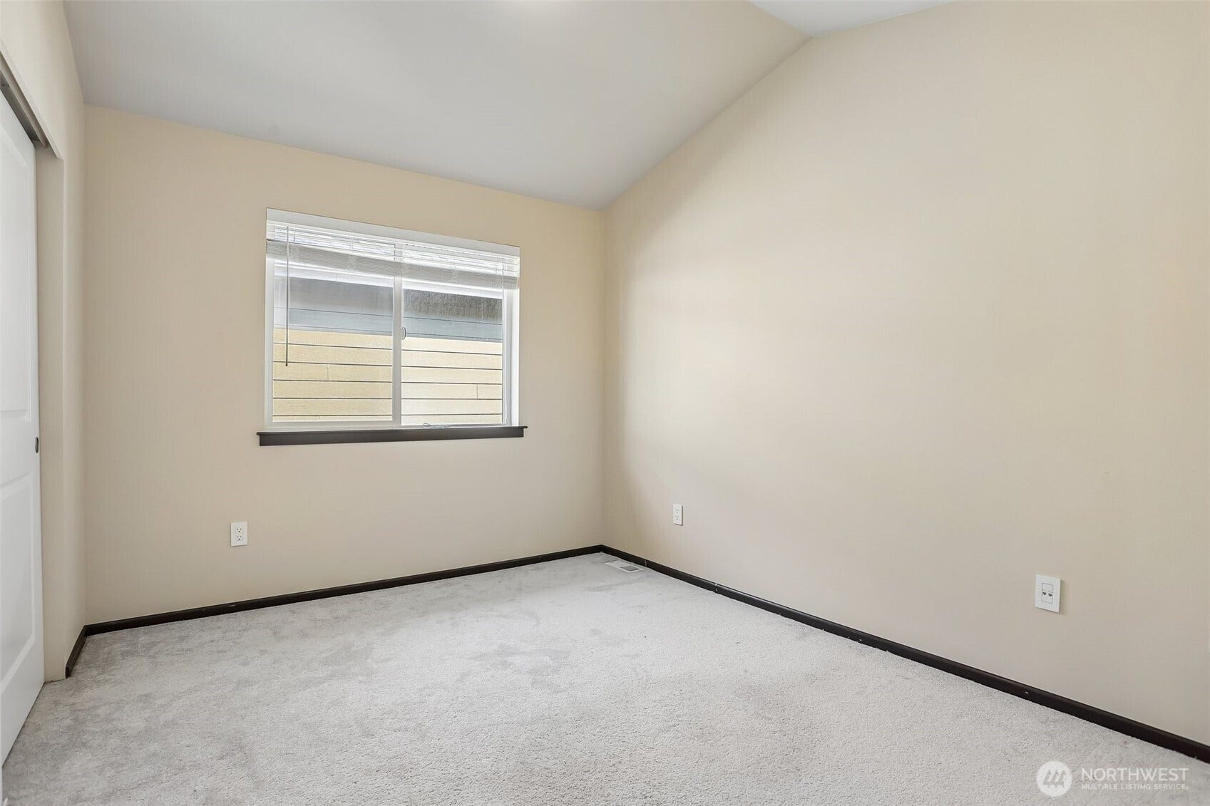 19627 1st Avenue SE, Bothell, WA 98012 19627 1st Avenue SE, Bothell, WA 98012
