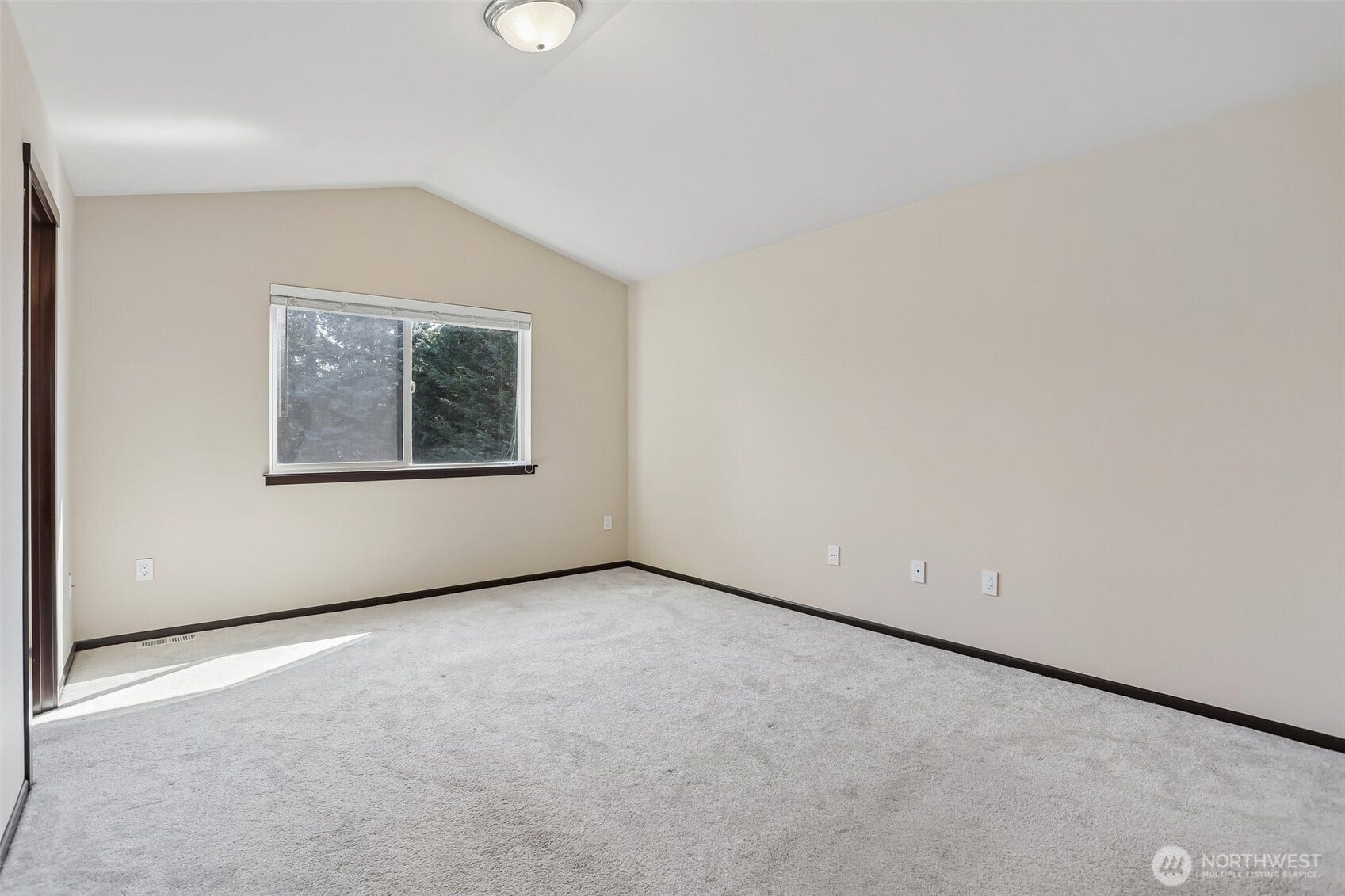 19627 1st Avenue SE, Bothell, WA 98012 19627 1st Avenue SE, Bothell, WA 98012