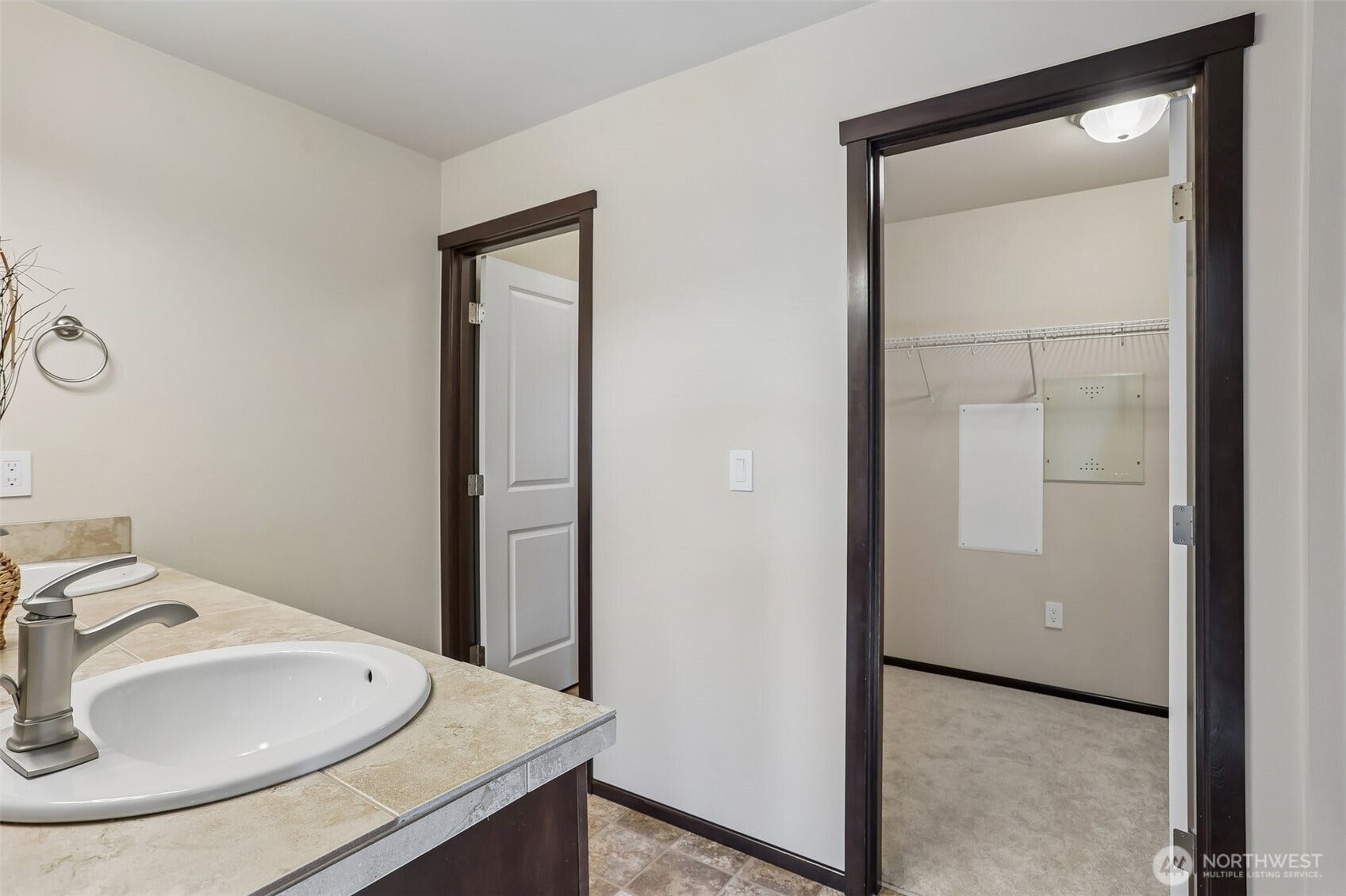 19627 1st Avenue SE, Bothell, WA 98012 19627 1st Avenue SE, Bothell, WA 98012