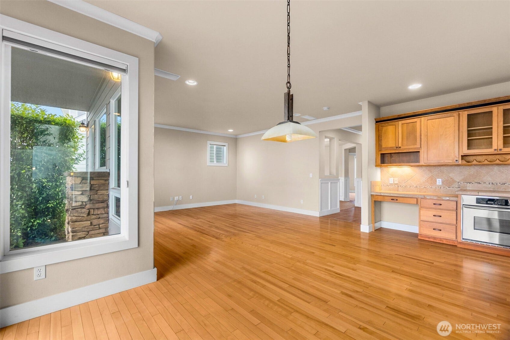 10705 176th Avenue E, Bonney Lake, WA 98391 Dining Nook to great room