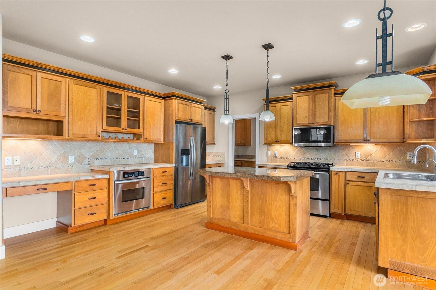 10705 176th Avenue E, Bonney Lake, WA 98391 Kitchen