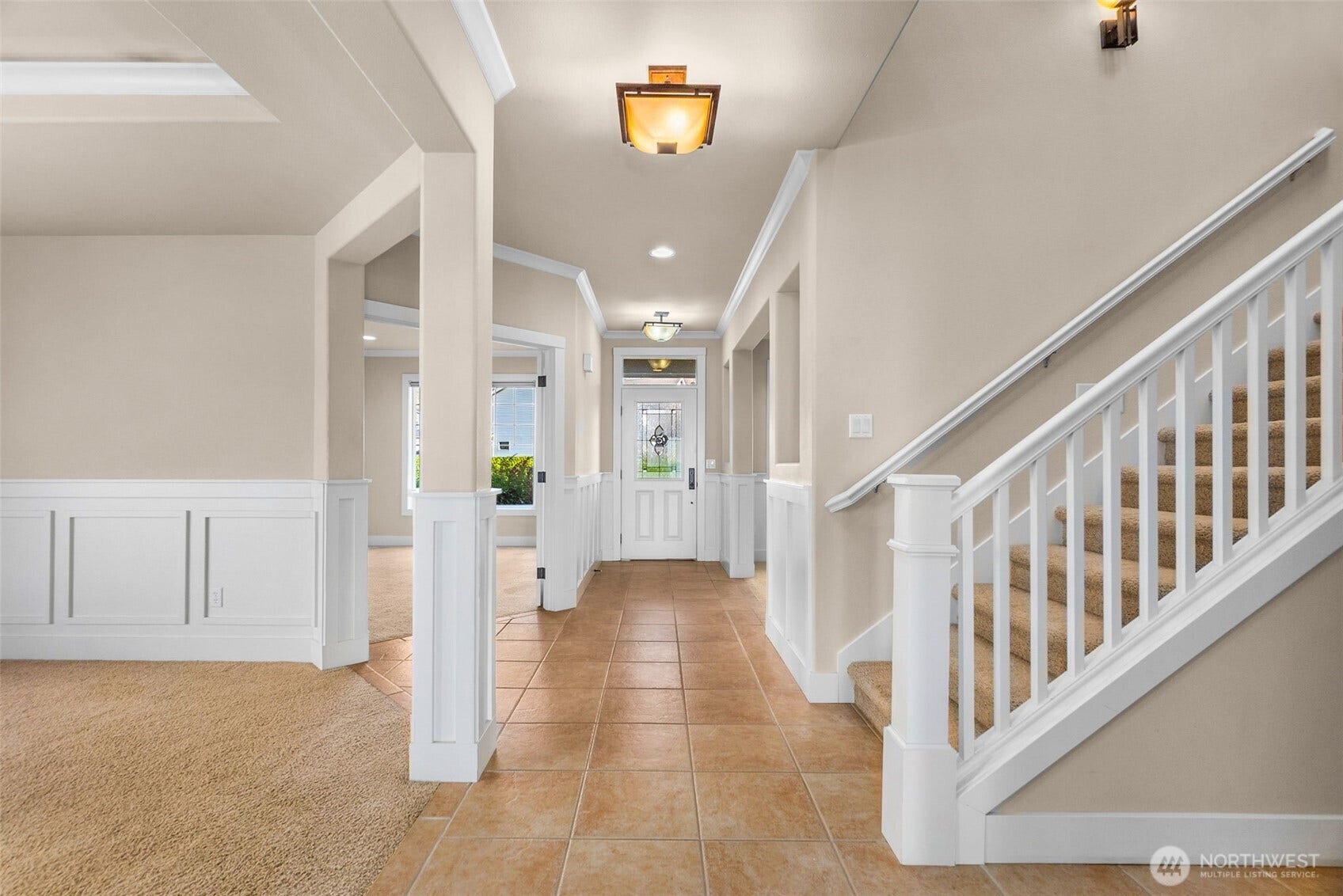 10705 176th Avenue E, Bonney Lake, WA 98391 Entry Hallway