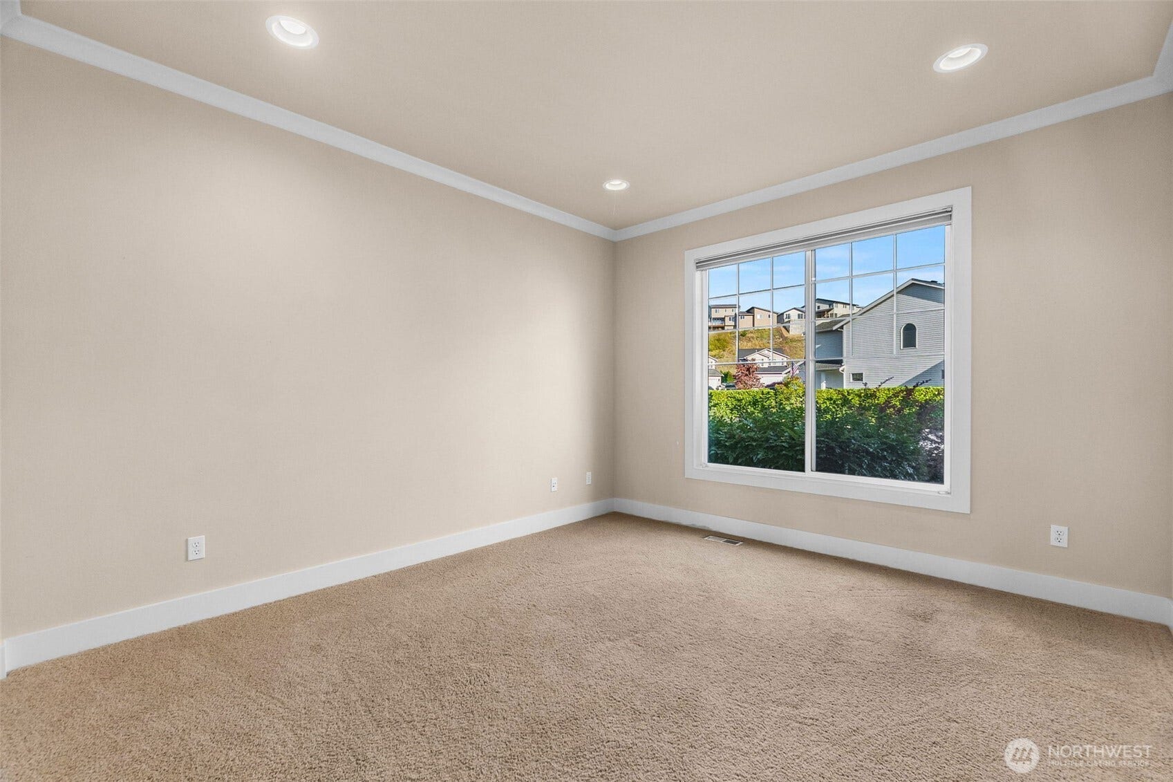 10705 176th Avenue E, Bonney Lake, WA 98391 Den Office