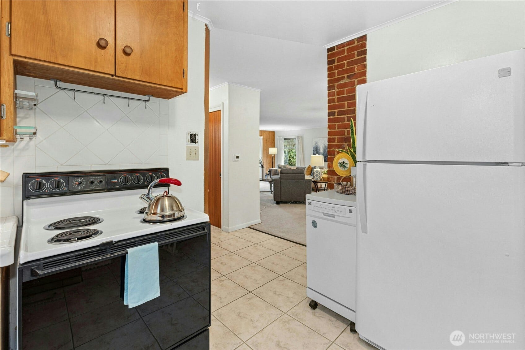 6526 NE 198th Street, Kenmore, WA 98028 6526 NE 198th Street, Kenmore, WA 98028
