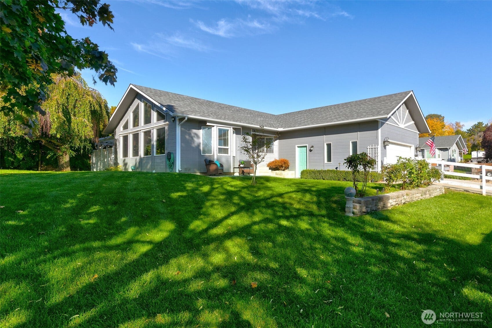 20 Amanda Lane, Selah, WA 98942 Side Yard