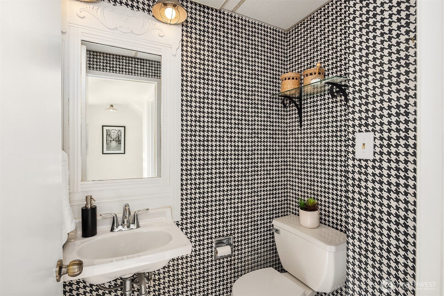 1103 E Hamlin Street, Seattle, WA 98102