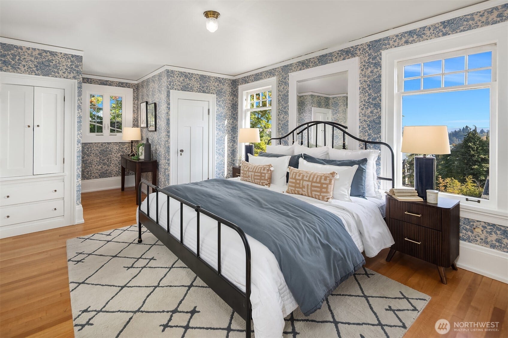 1103 E Hamlin Street, Seattle, WA 98102