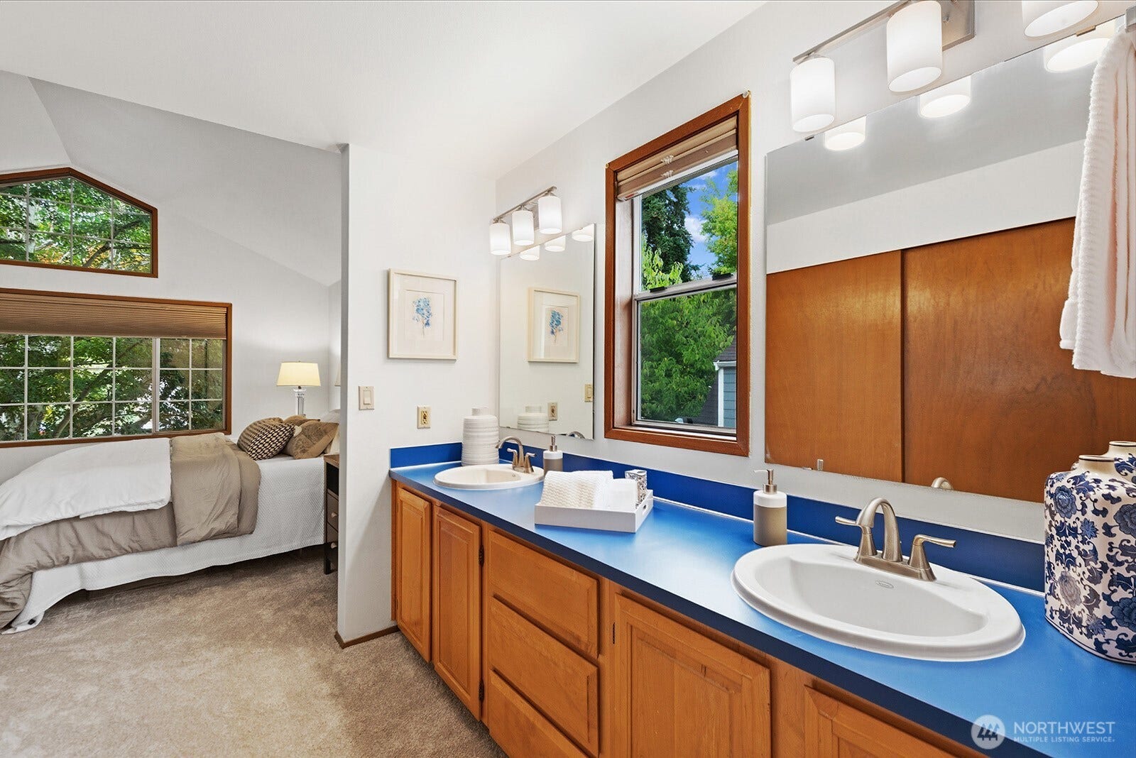 7548 Ravenna Avenue NE, Seattle, WA 98115 7548 Ravenna Avenue NE, Seattle, WA 98115