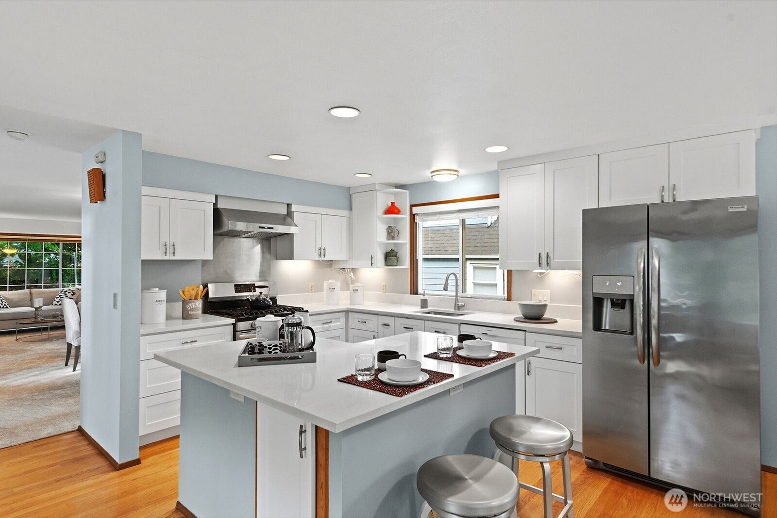 7548 Ravenna Avenue NE, Seattle, WA 98115 7548 Ravenna Avenue NE, Seattle, WA 98115