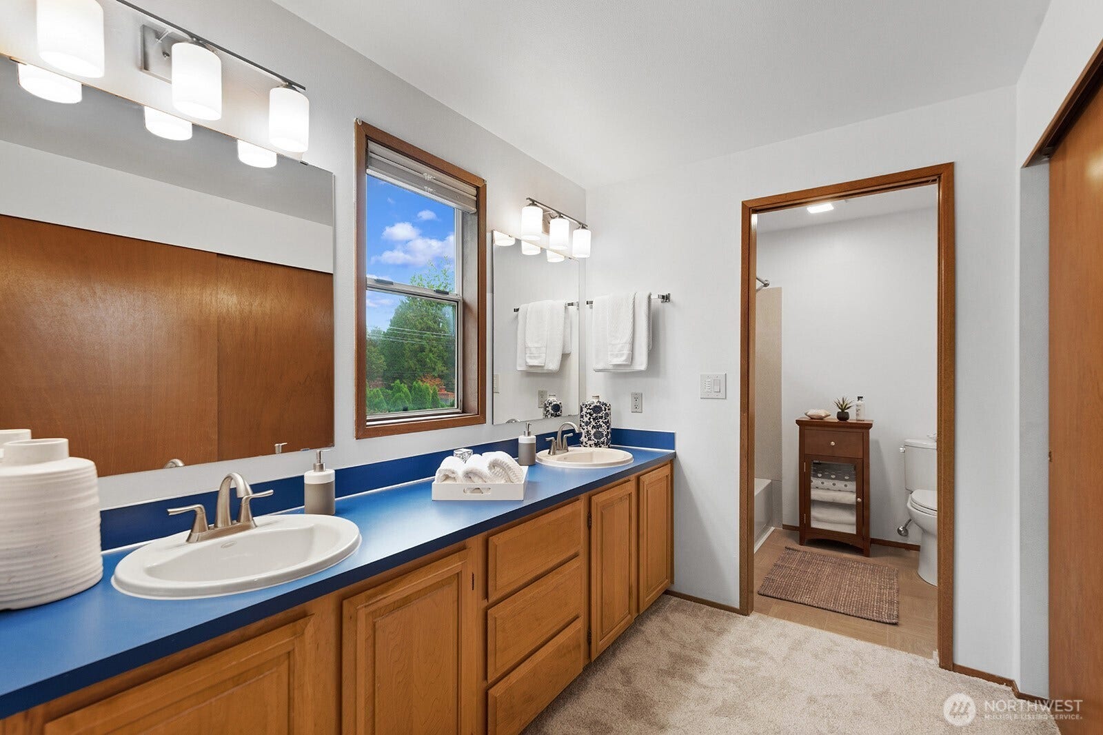 7548 Ravenna Avenue NE, Seattle, WA 98115 7548 Ravenna Avenue NE, Seattle, WA 98115