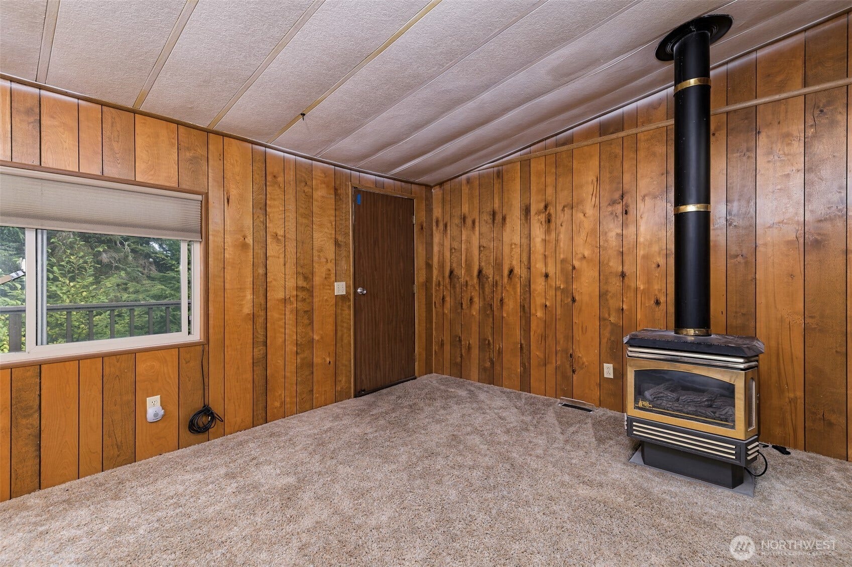 140 N Spindrift Drive, Lilliwaup, WA 98555 140 N Spindrift Drive, Lilliwaup, WA 98555