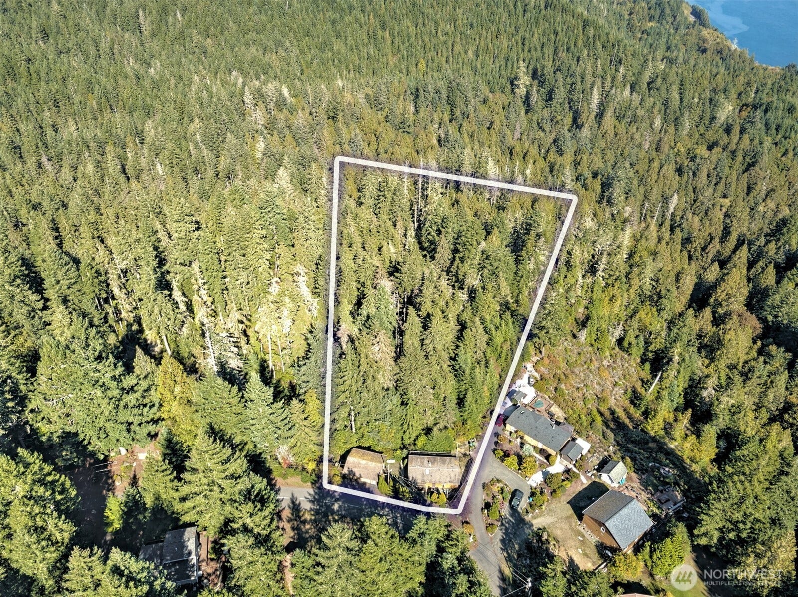 140 N Spindrift Drive, Lilliwaup, WA 98555 140 N Spindrift Drive, Lilliwaup, WA 98555