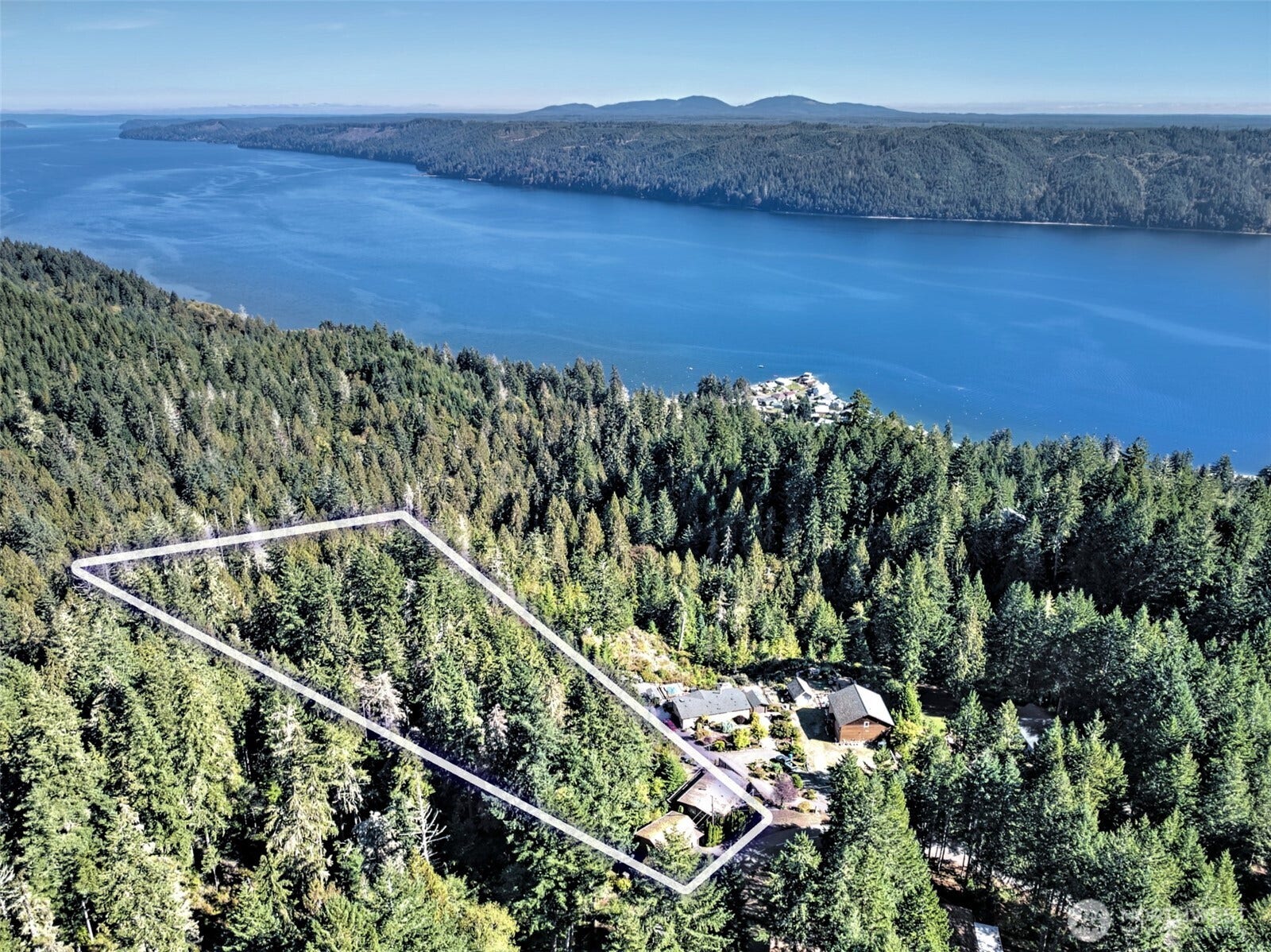 140 N Spindrift Drive, Lilliwaup, WA 98555 140 N Spindrift Drive, Lilliwaup, WA 98555