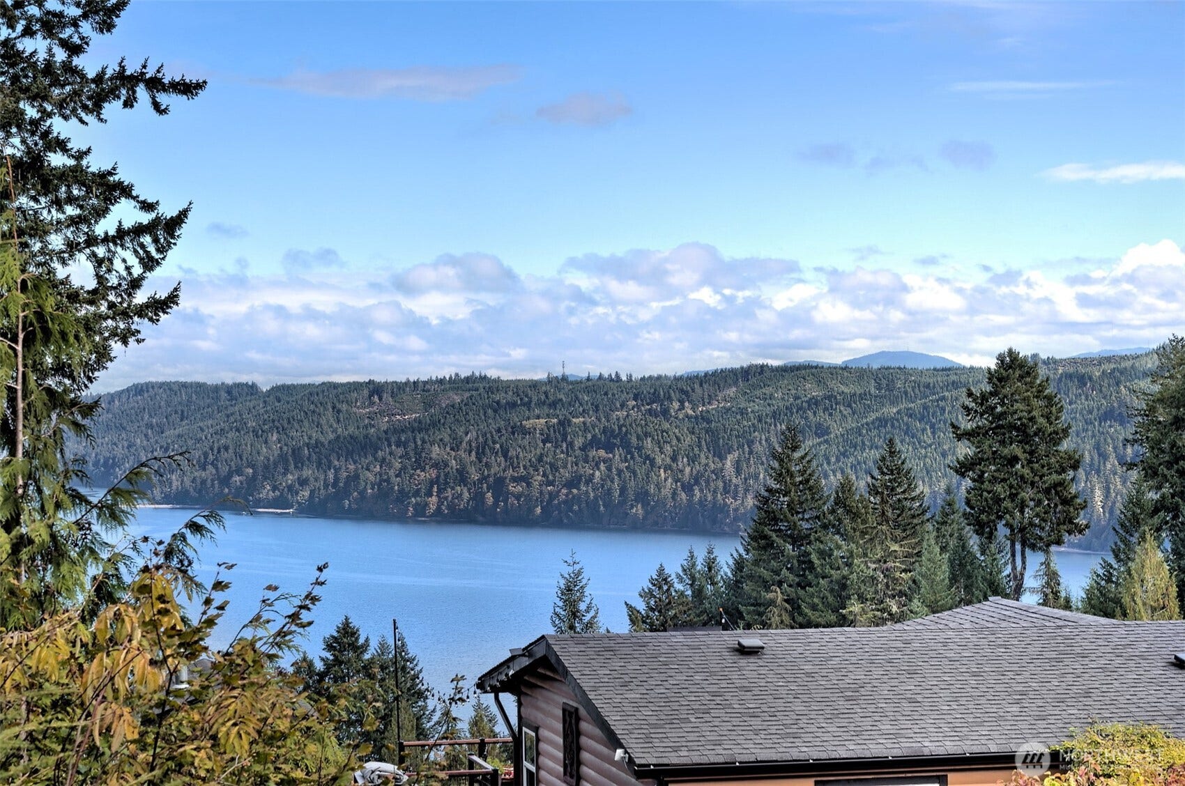 140 N Spindrift Drive, Lilliwaup, WA 98555 140 N Spindrift Drive, Lilliwaup, WA 98555