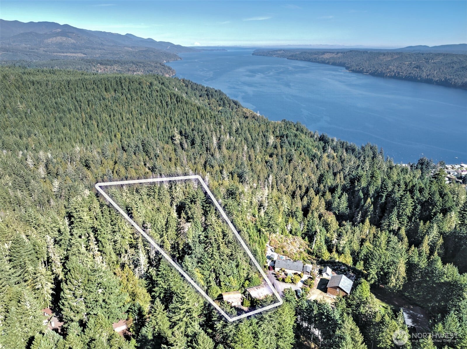 140 N Spindrift Drive, Lilliwaup, WA 98555 140 N Spindrift Drive, Lilliwaup, WA 98555