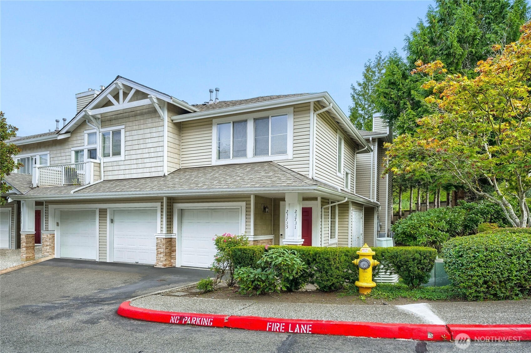 23735 SE Summerhill Lane, Issaquah, WA 98029 23735 SE Summerhill Lane, Issaquah, WA 98029