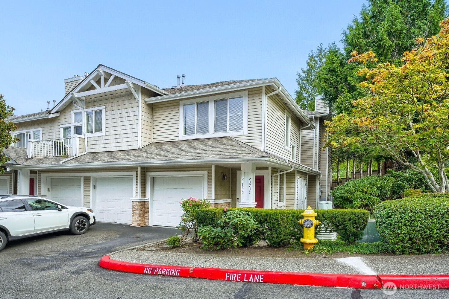 23735 SE Summerhill Lane, Issaquah, WA 98029 23735 SE Summerhill Lane, Issaquah, WA 98029
