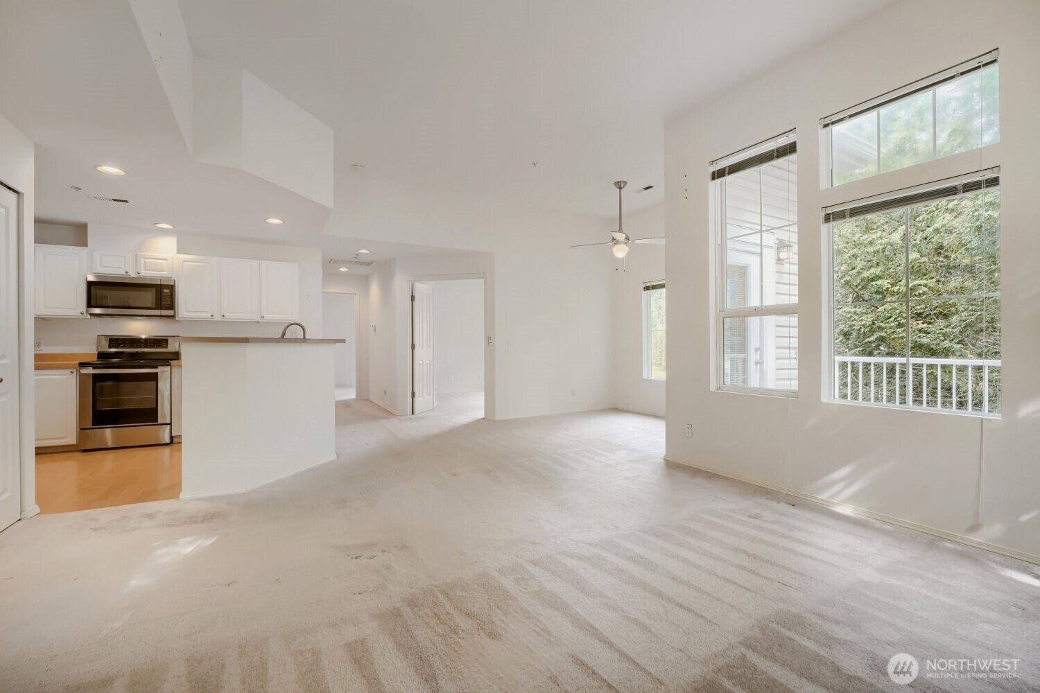 23735 SE Summerhill Lane, Issaquah, WA 98029 23735 SE Summerhill Lane, Issaquah, WA 98029