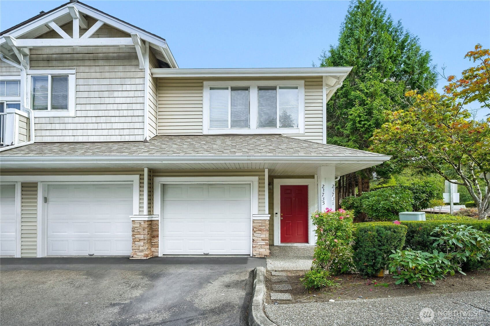 23735 SE Summerhill Lane, Issaquah, WA 98029 23735 SE Summerhill Lane, Issaquah, WA 98029