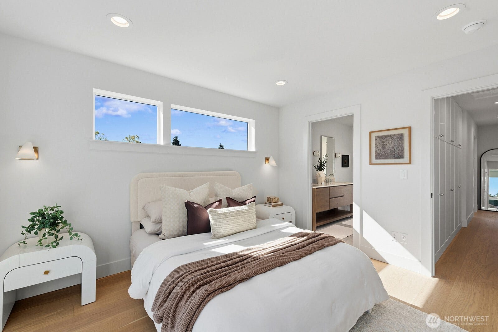 4328 Woodlawn Avenue N, #A, Seattle, WA 98103 4328 Woodlawn Avenue N, #A, Seattle, WA 98103